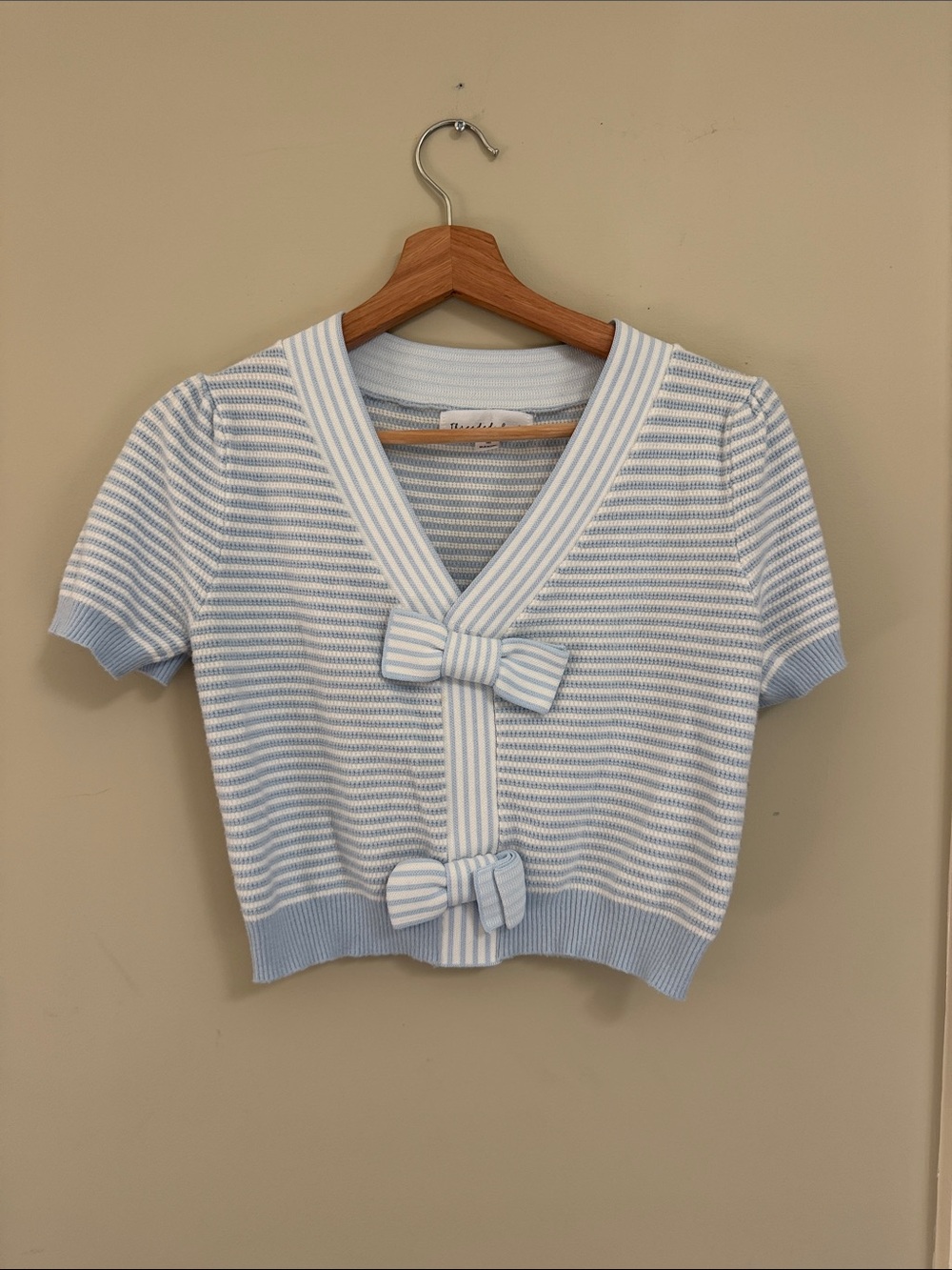 Threaded Leaf Light Blue & White Striped Bow-Front Cropped Cardigan Sweater